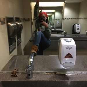 Meet your Posher, Pariss